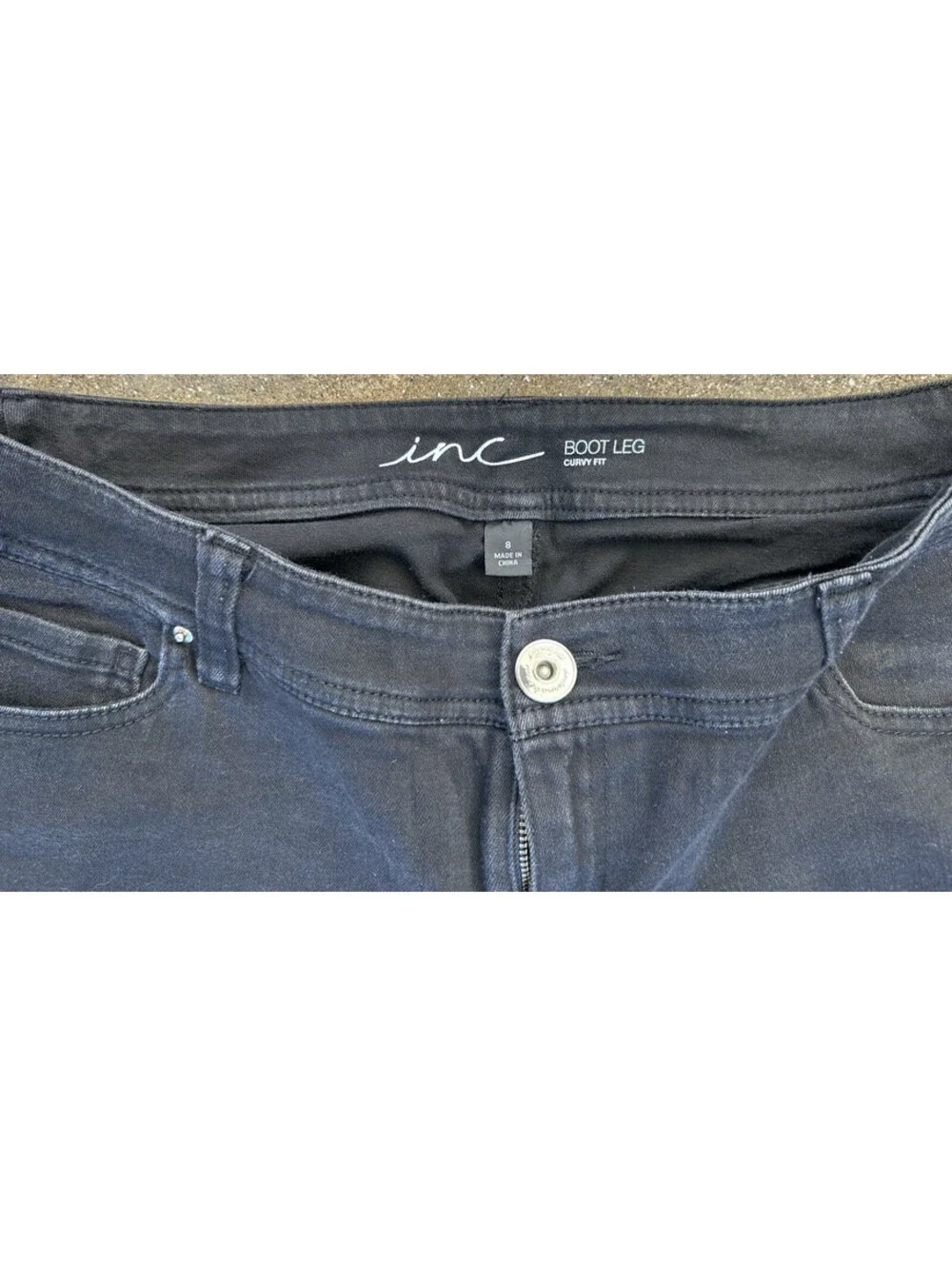 INC Regular Fit Boot Leg curvy Black Denim Jeans Women's 8 Silver Tag